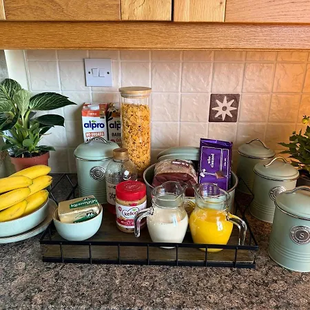 Wild Ocean Embrace - 5 Min From Surfing *