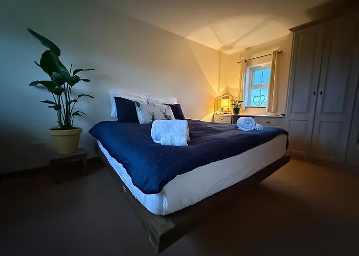 Wild Ocean Embrace - 5 Min From Surfing *