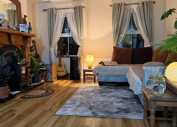 Wild Ocean Embrace - 5 Min From Surfing Tullaghan