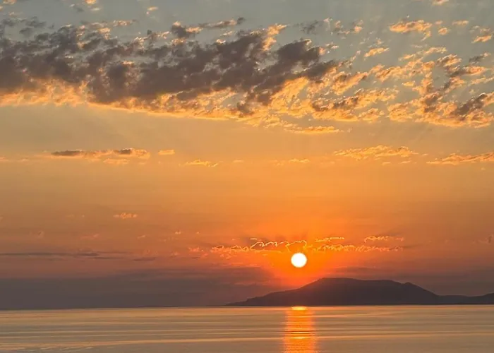 Wild Ocean Embrace - 5 Min From Surfing Hébergement de vacances Tullaghan